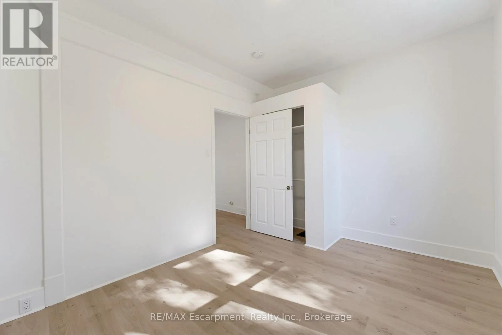 #1 - 11 CHARLES STREET ##1