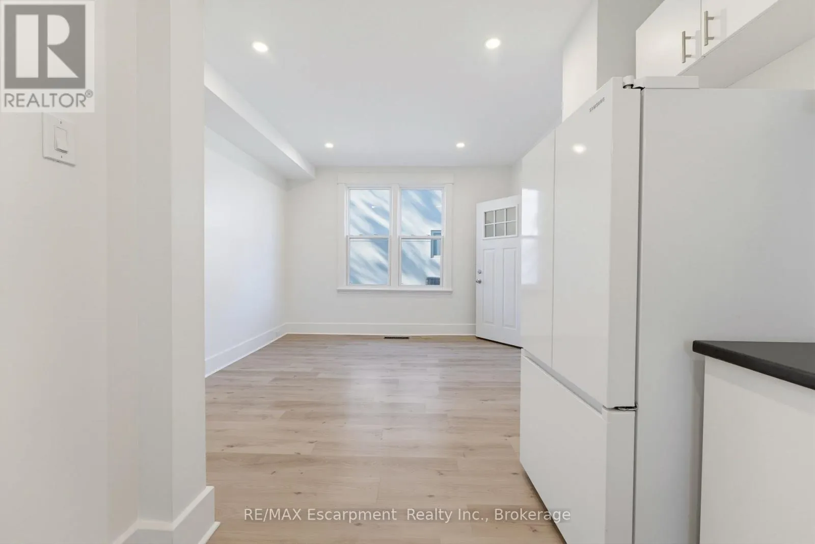 #1 - 11 CHARLES STREET ##1