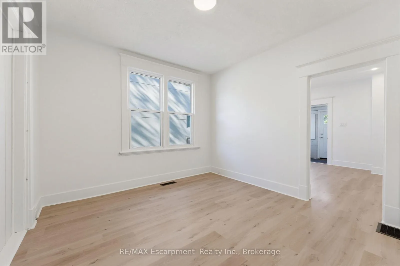 #1 - 11 CHARLES STREET ##1