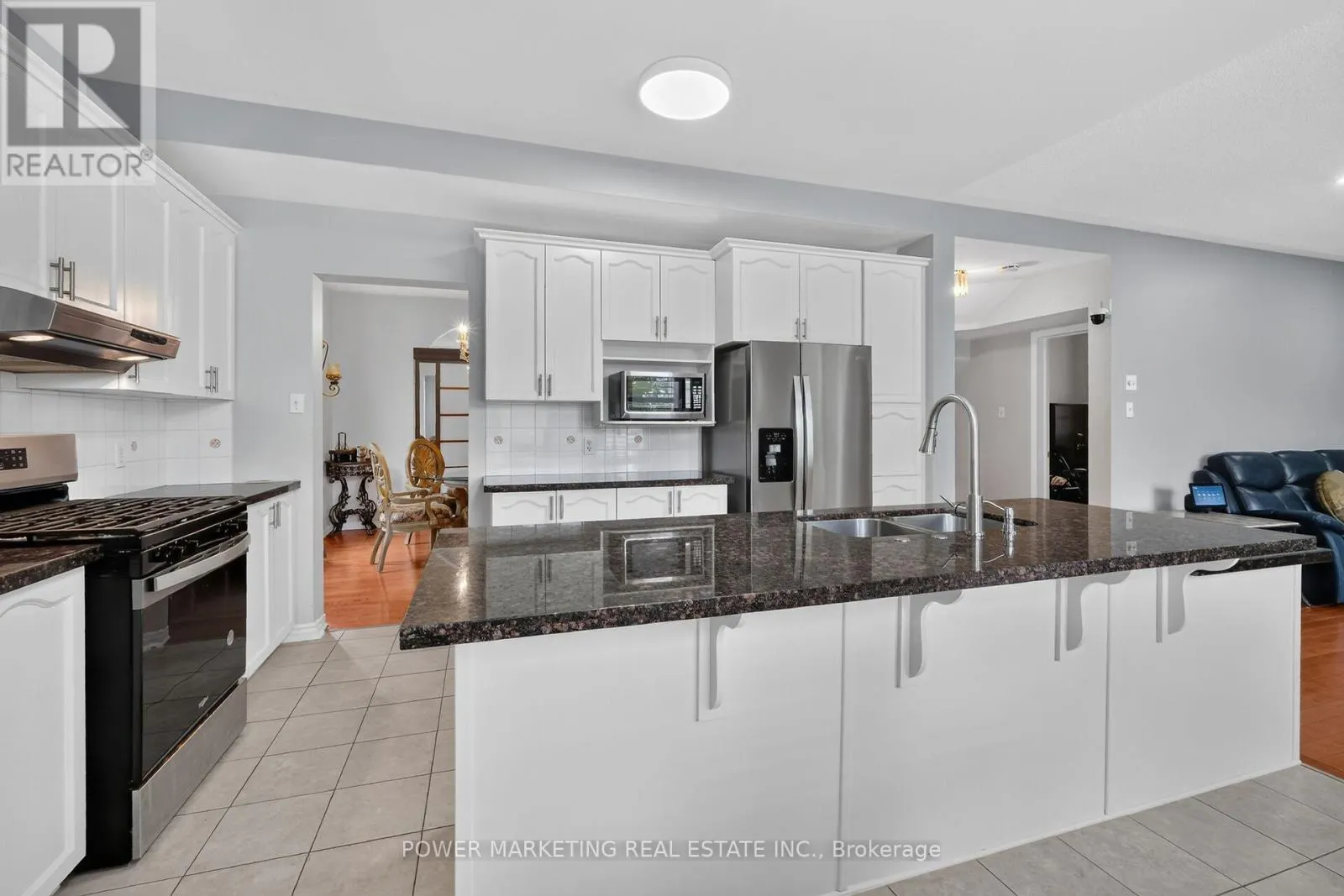 2165 BLUE WILLOW CRESCENT