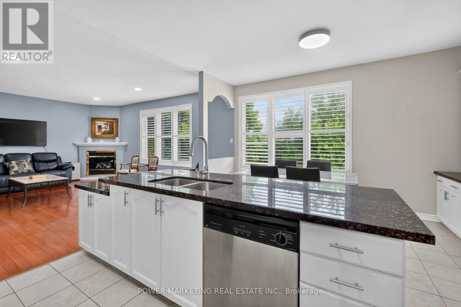 2165 BLUE WILLOW CRESCENT