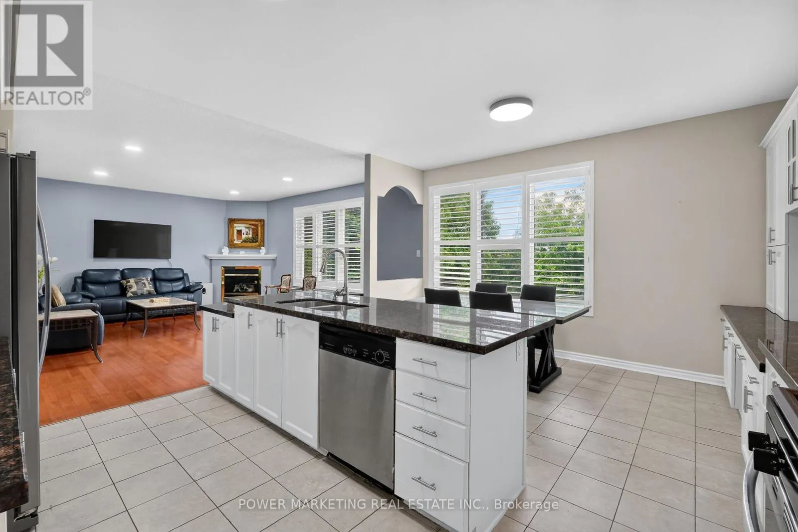 2165 BLUE WILLOW CRESCENT