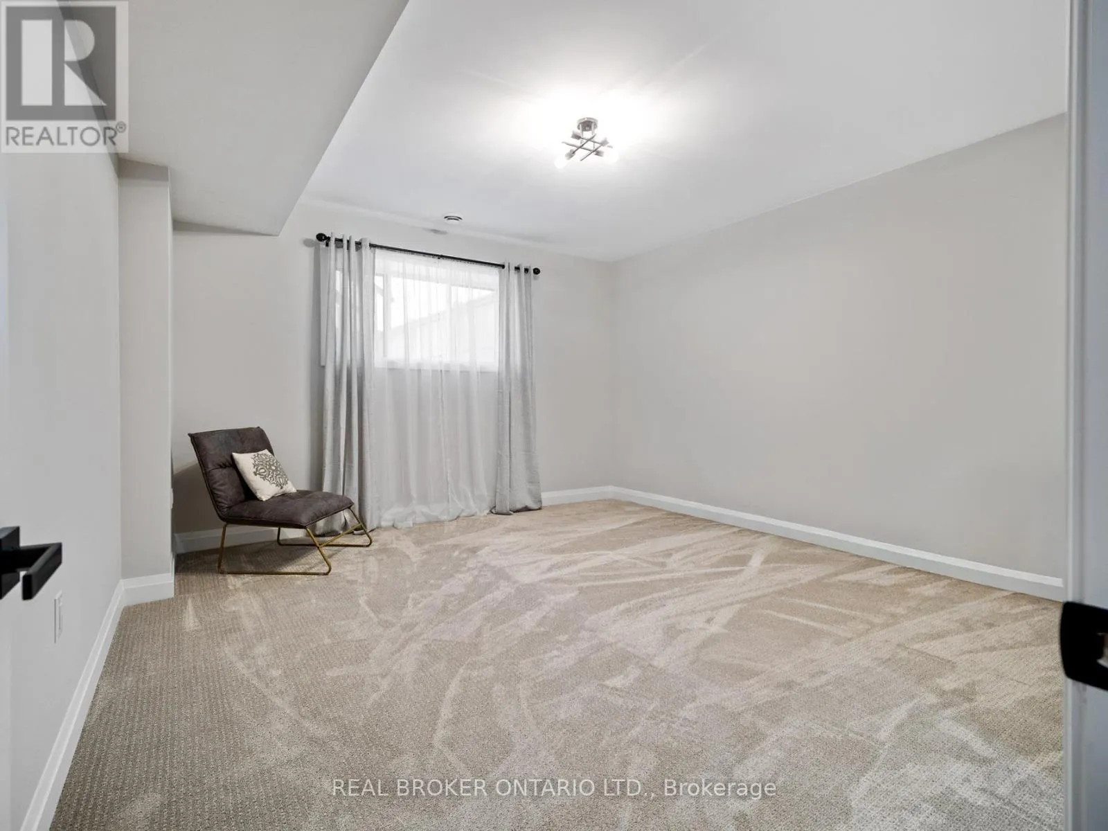230 KNOLL STREET