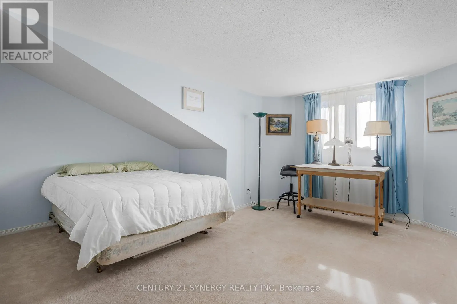 16 - 32 INNESBROOK COURT