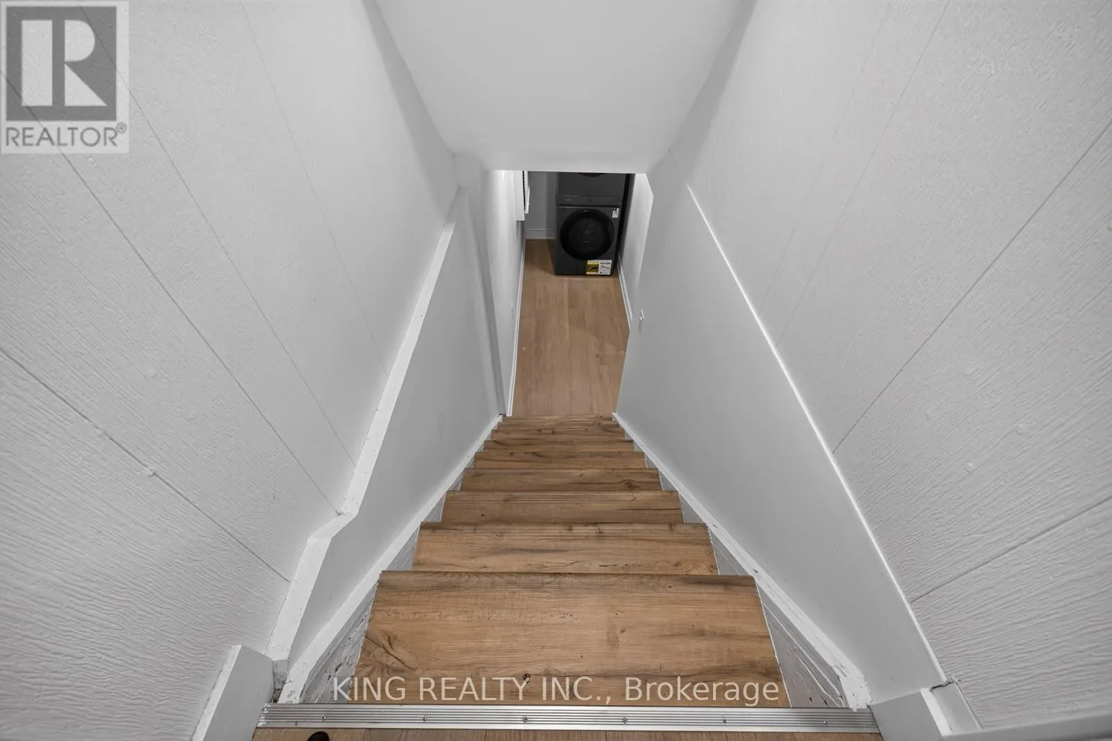 35 HEWKO STREET