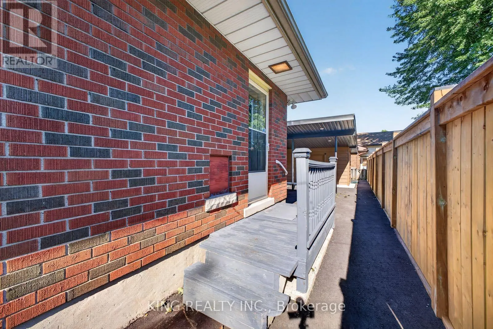 35 HEWKO STREET