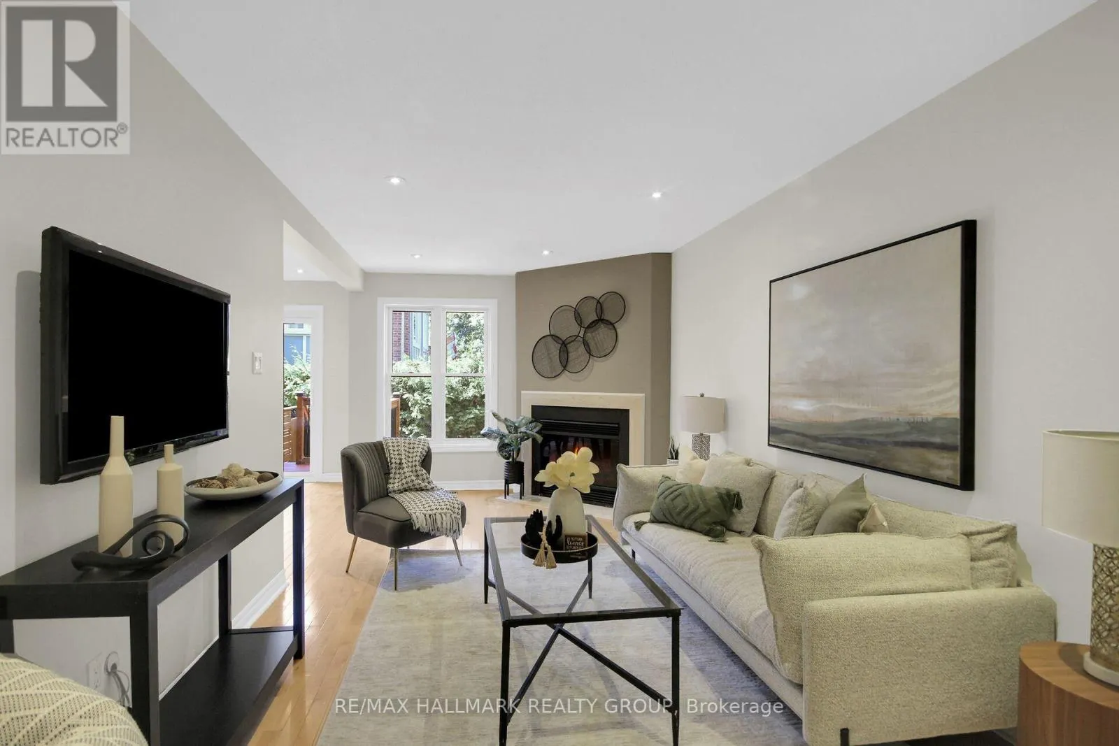 57 ASHPARK CRESCENT