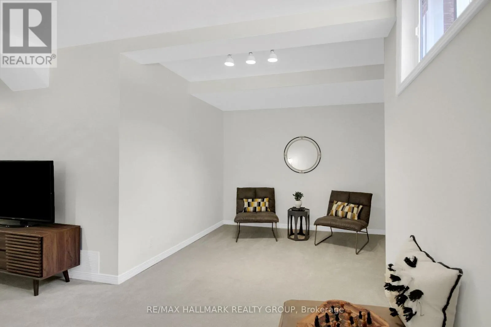 57 ASHPARK CRESCENT