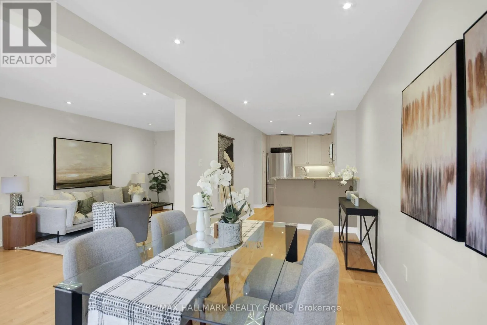 57 ASHPARK CRESCENT