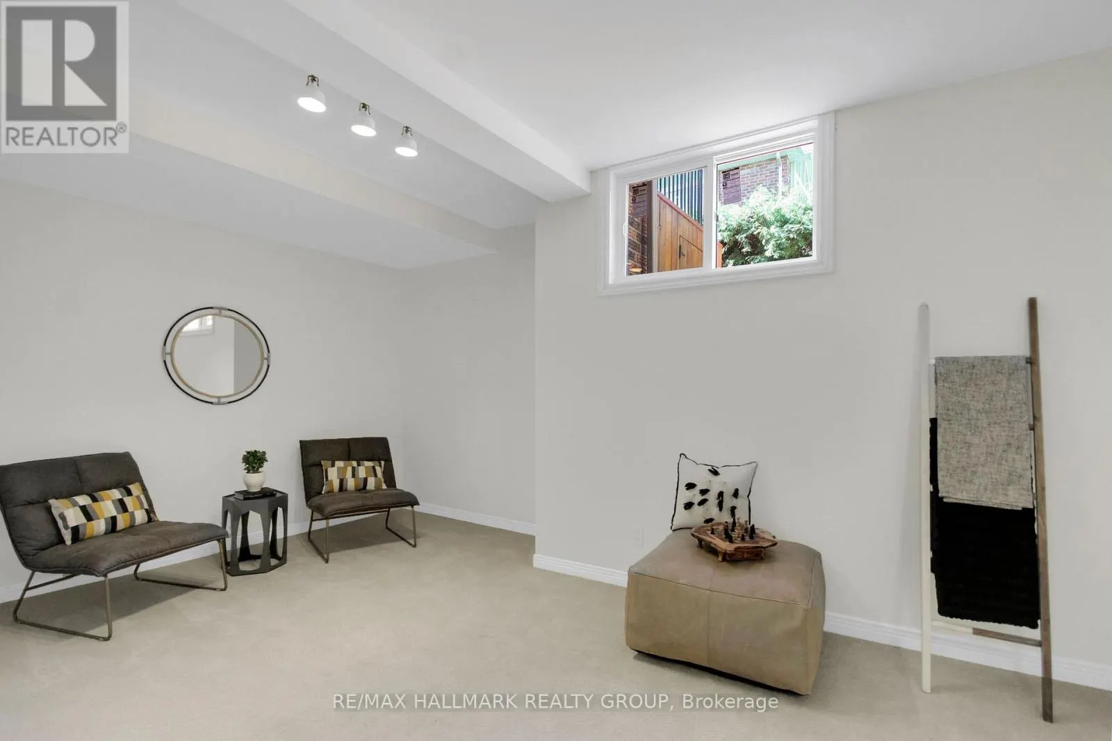 57 ASHPARK CRESCENT