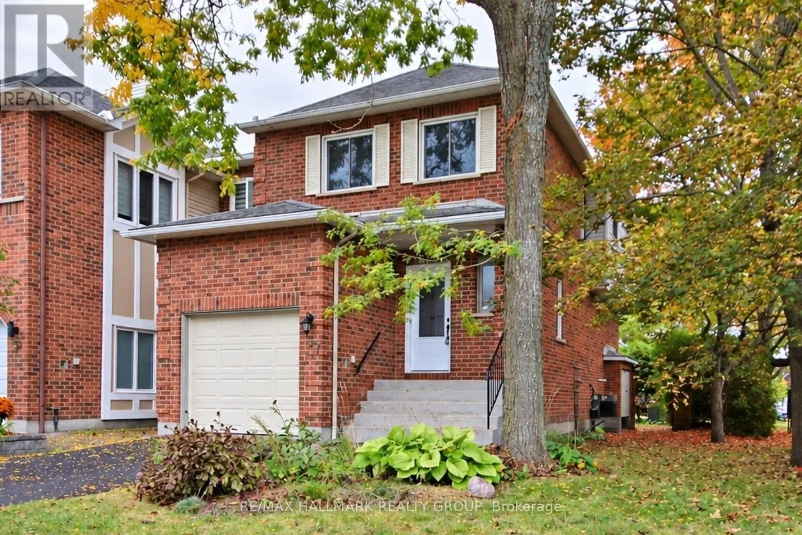 57 ASHPARK CRESCENT