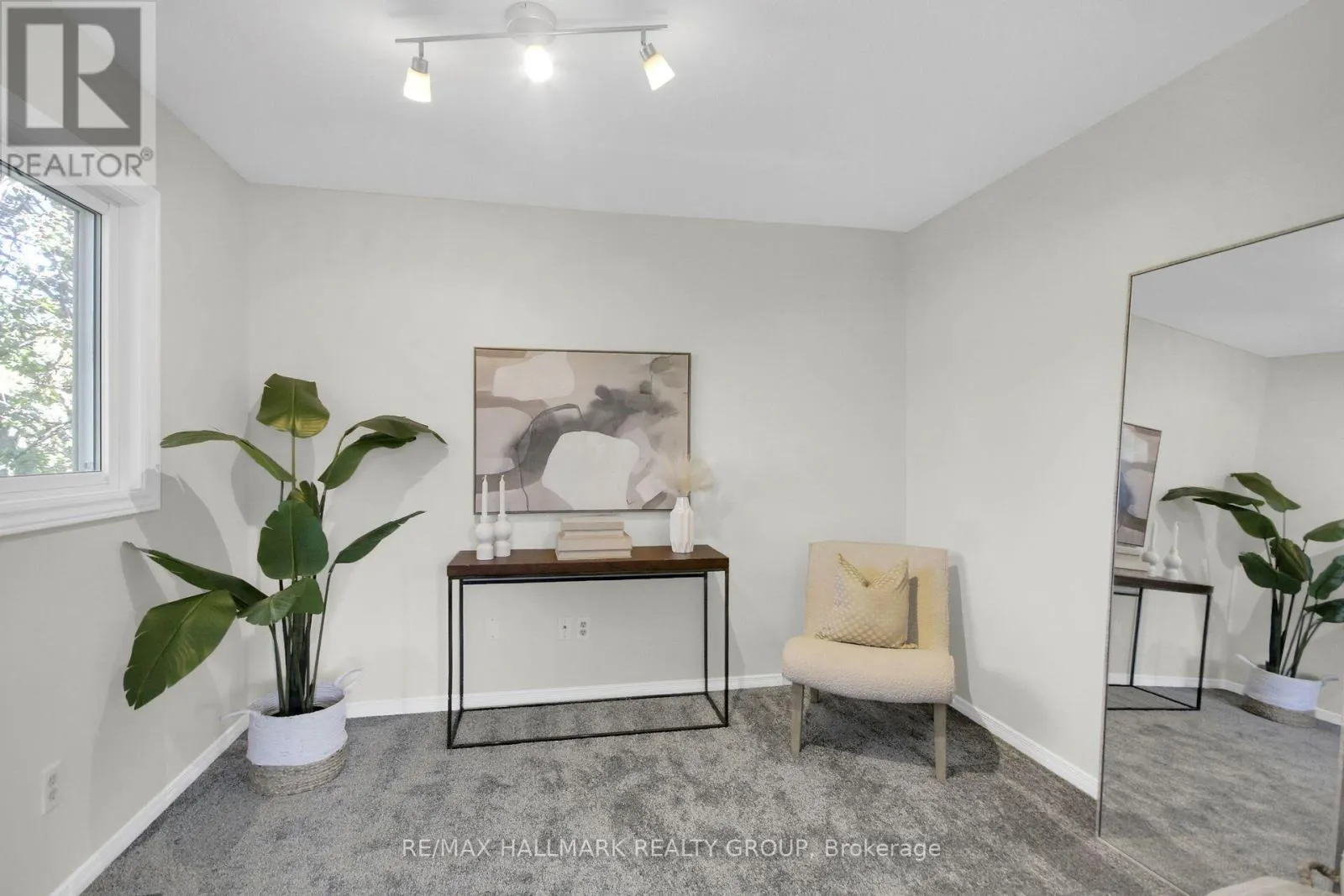 57 ASHPARK CRESCENT