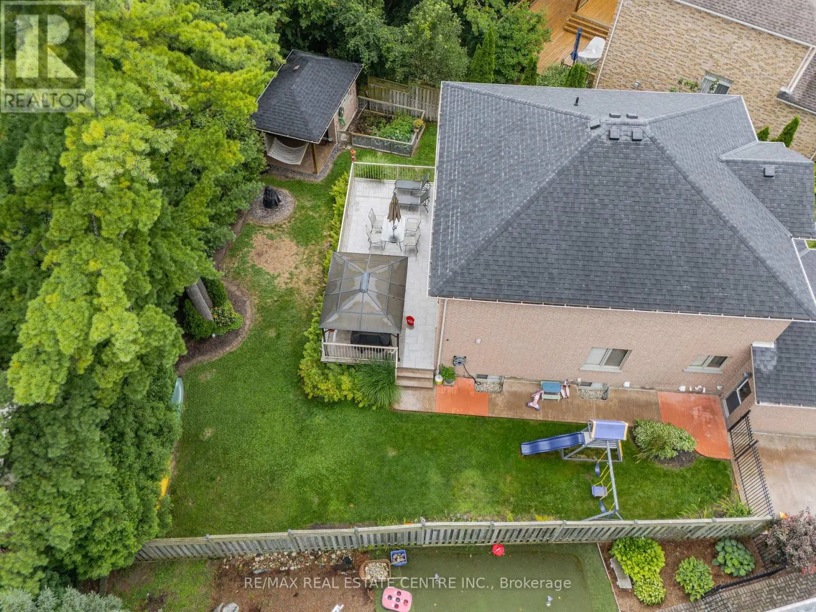 52 ARCHWOOD CRESCENT