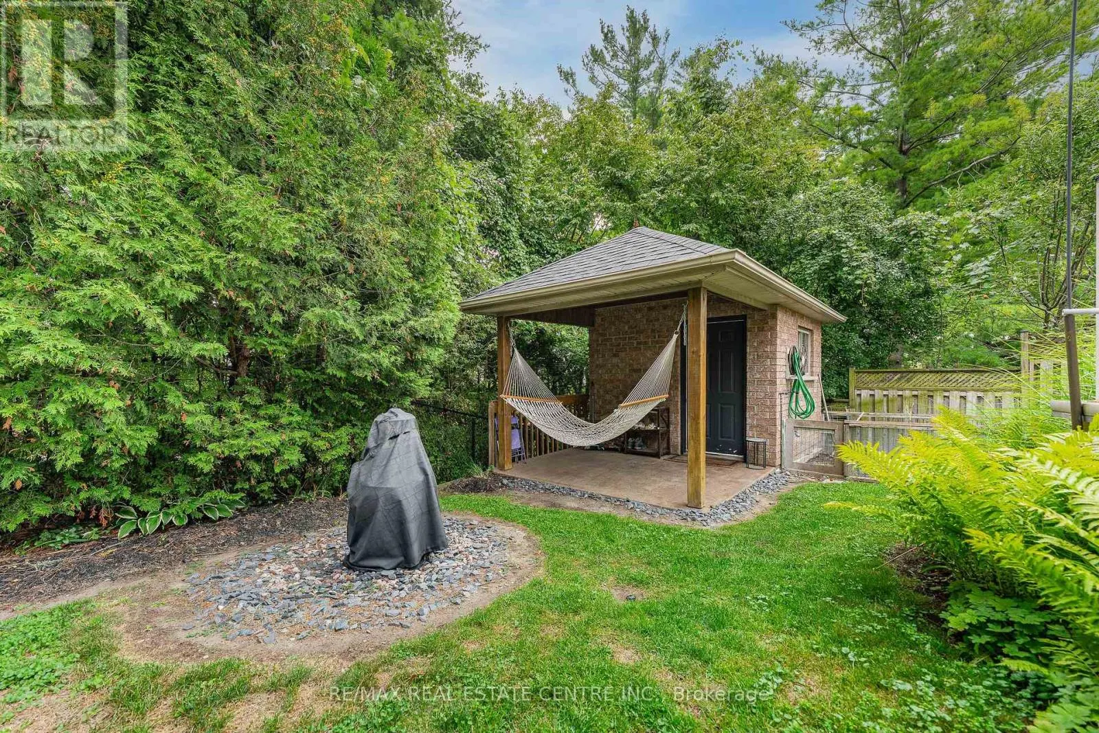 52 ARCHWOOD CRESCENT