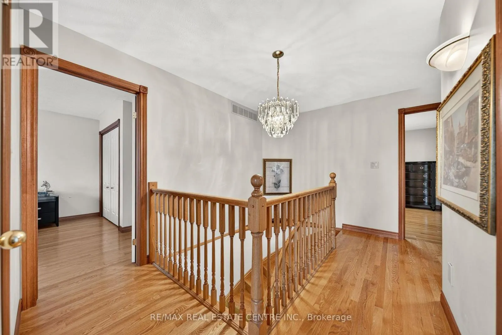 52 ARCHWOOD CRESCENT