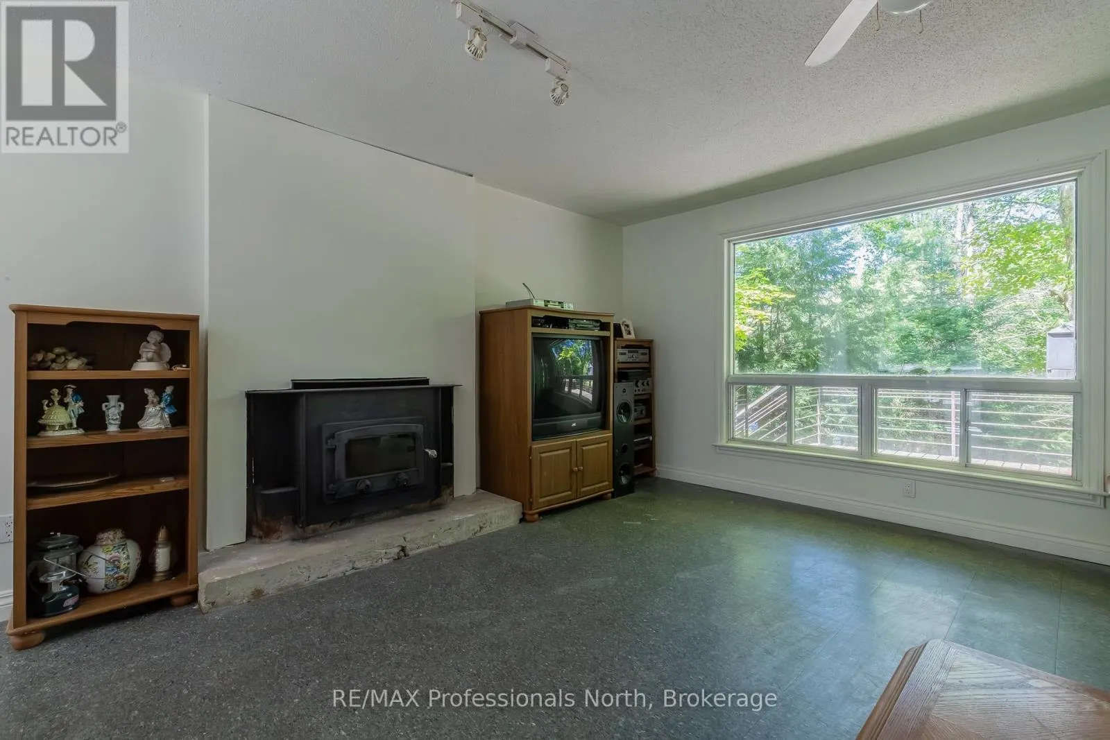 1114 RIVER HAVEN ROAD N