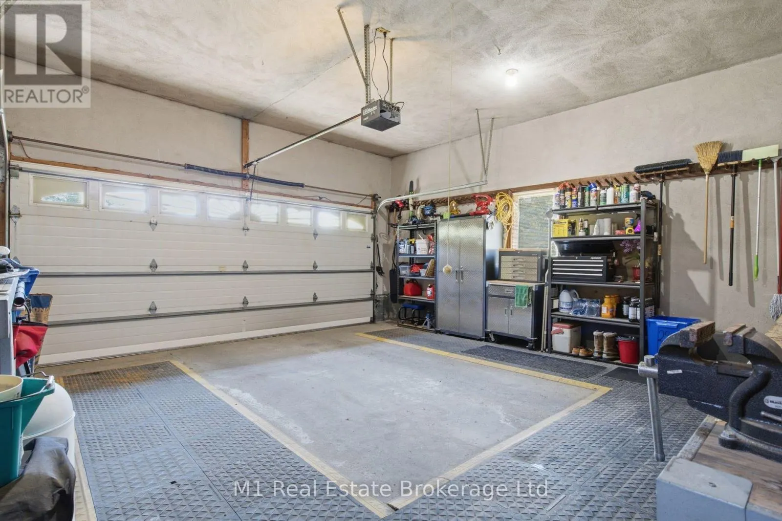 294 COLBORNE STREET