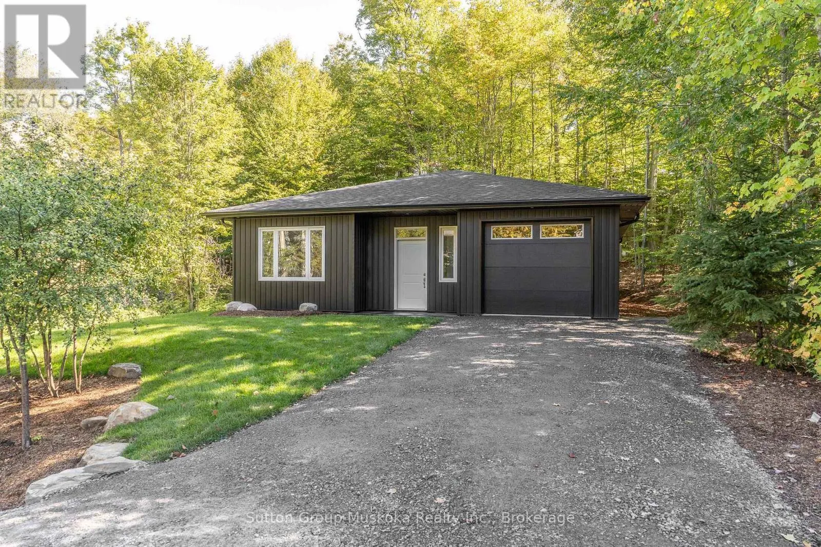33 SHAW CRESCENT
