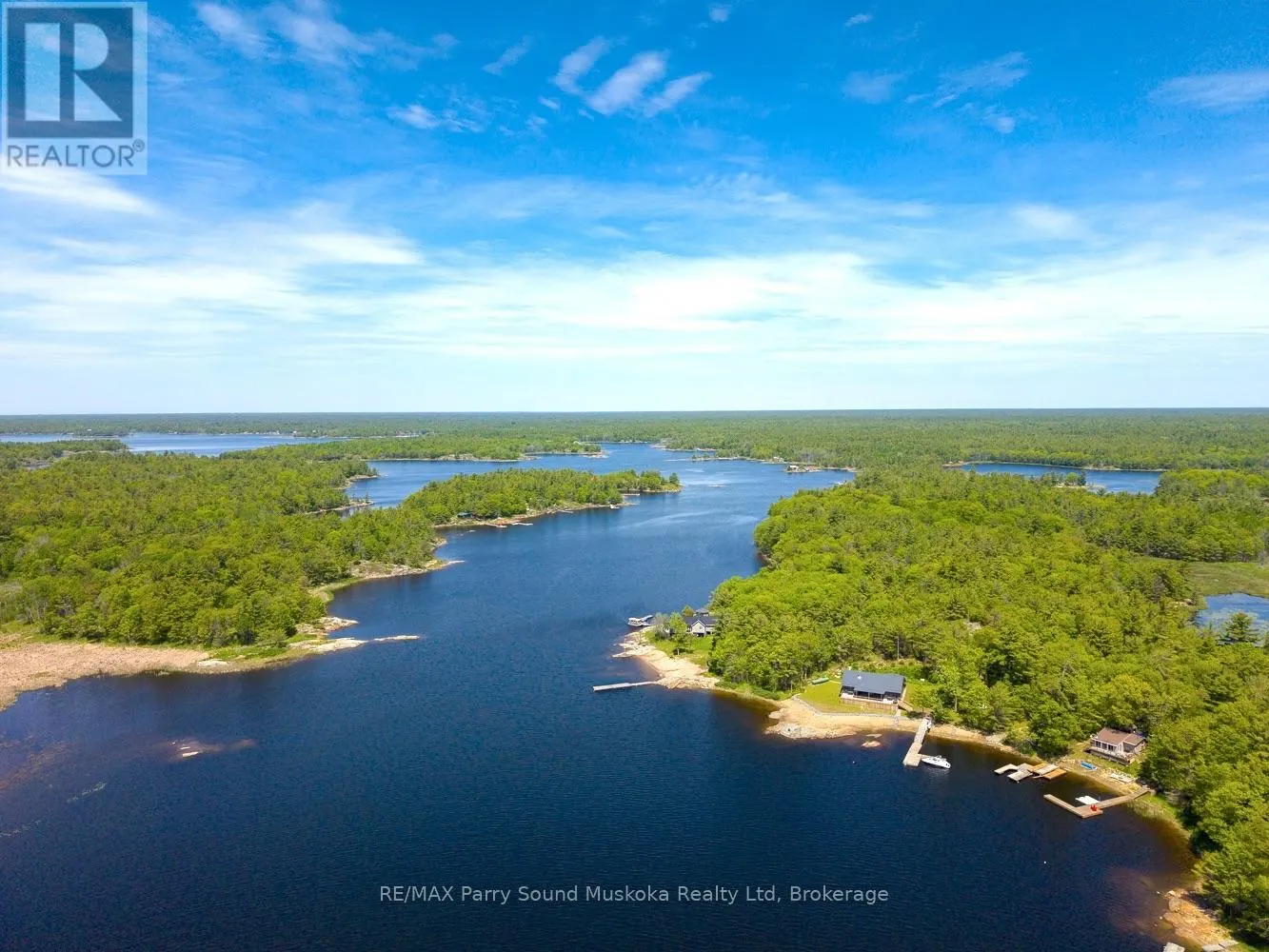 32 A11 ISLAND