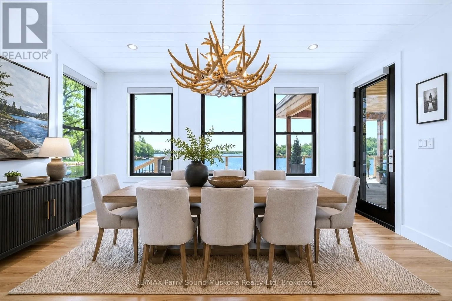 32 A11 ISLAND