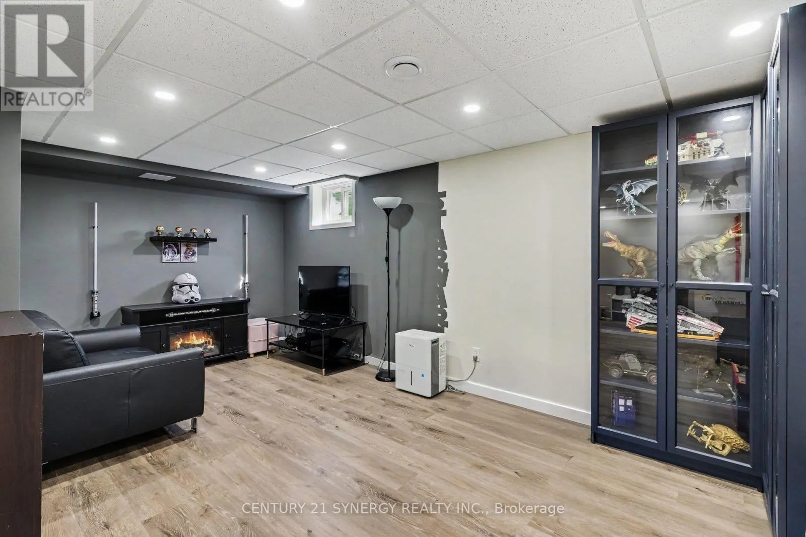 6170 BROOKSIDE LANE