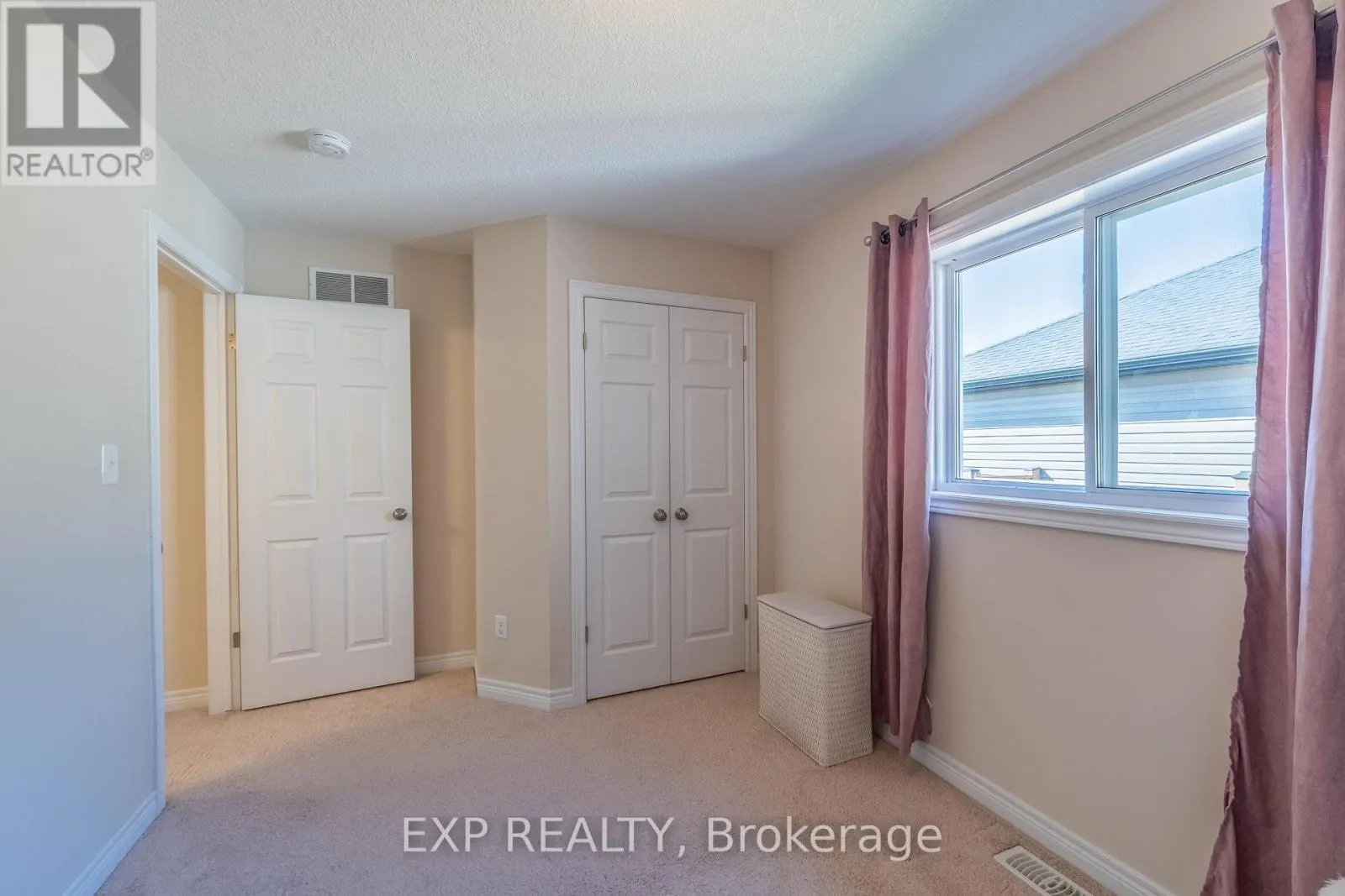 37 HELEN DRIVE E