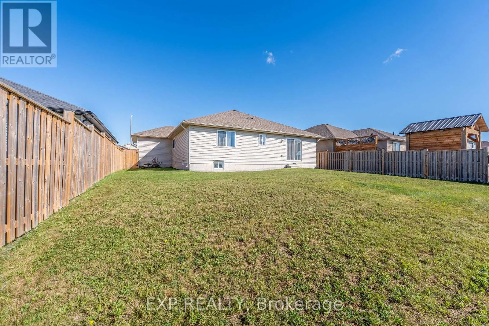 37 HELEN DRIVE E