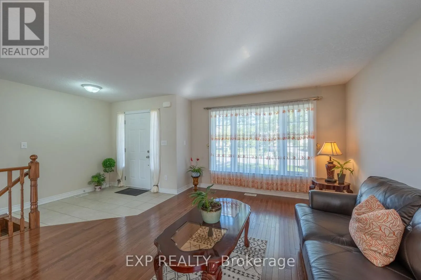 37 HELEN DRIVE E