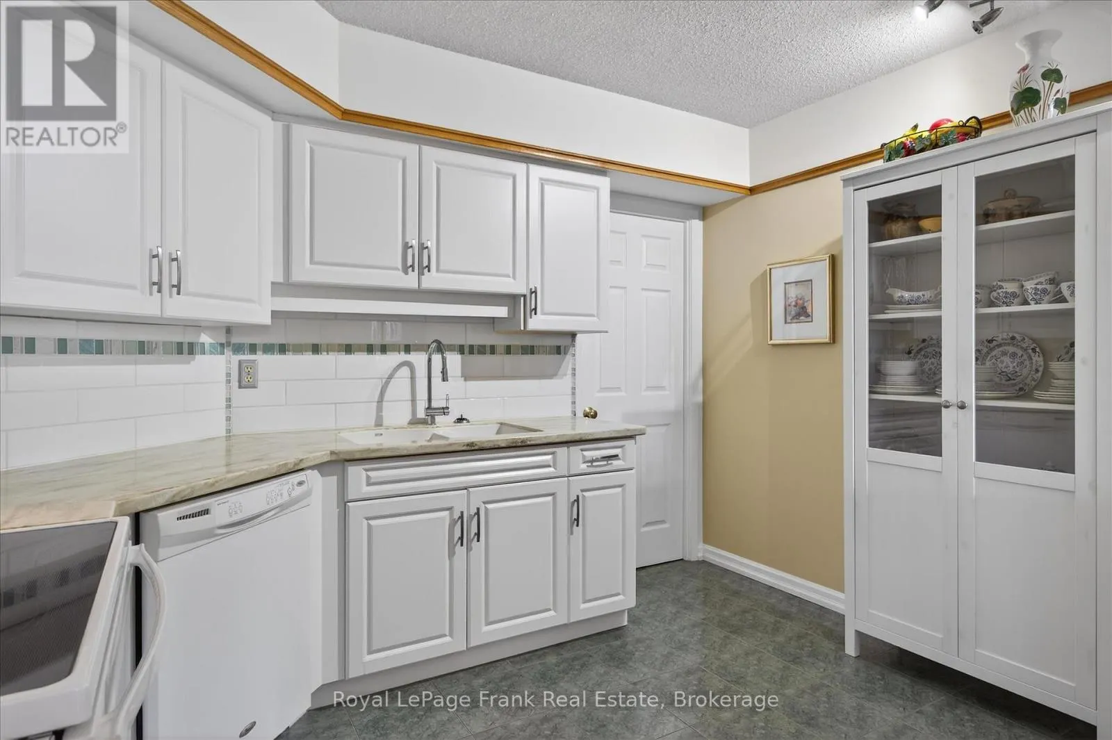 502 - 1818 CHERRYHILL ROAD #502