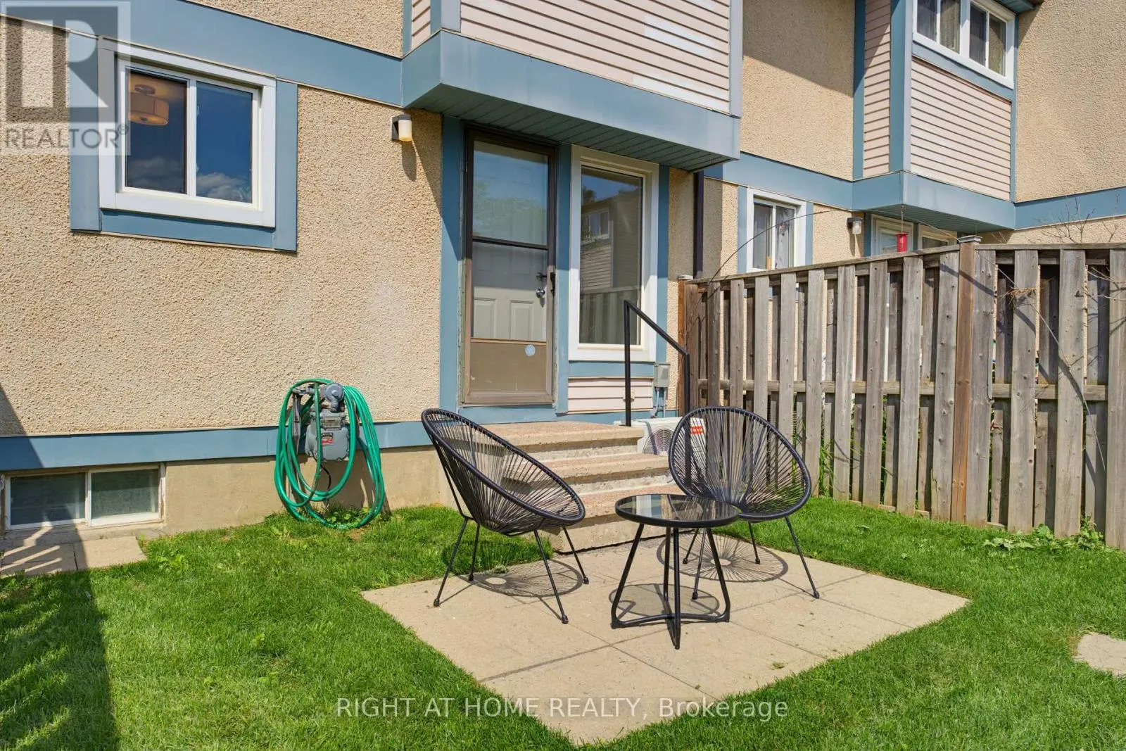 86 - 3400 PAUL ANKA DRIVE