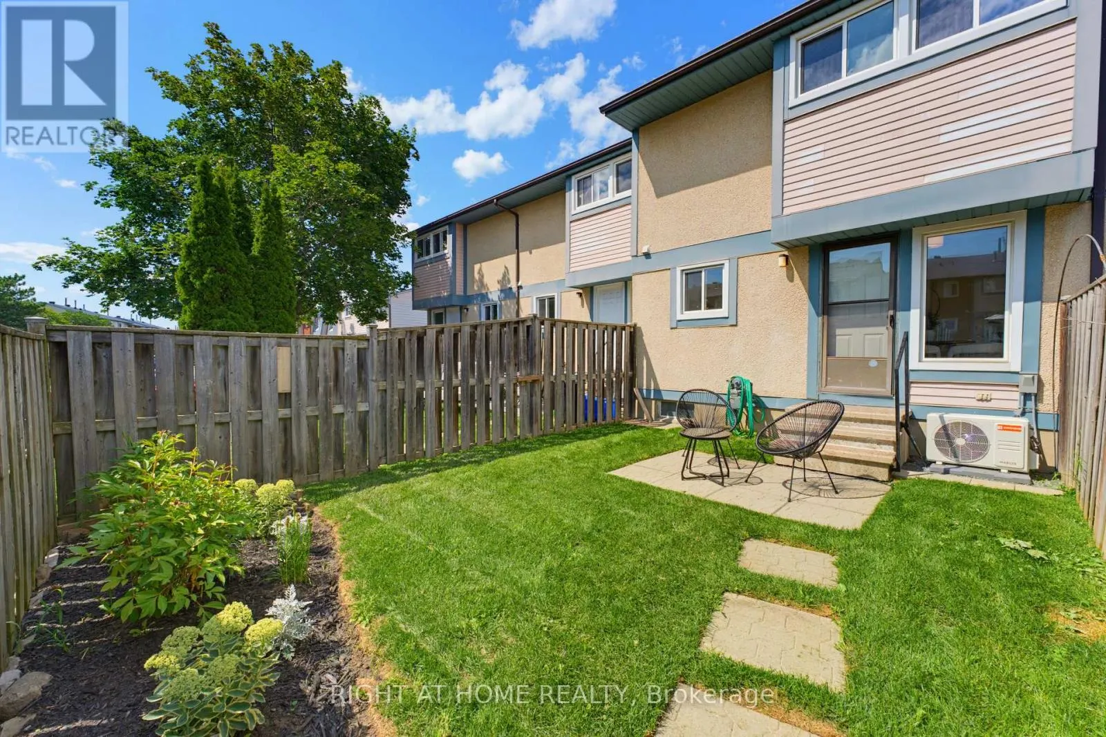 86 - 3400 PAUL ANKA DRIVE