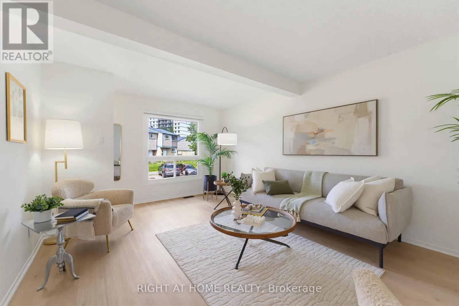 86 - 3400 PAUL ANKA DRIVE