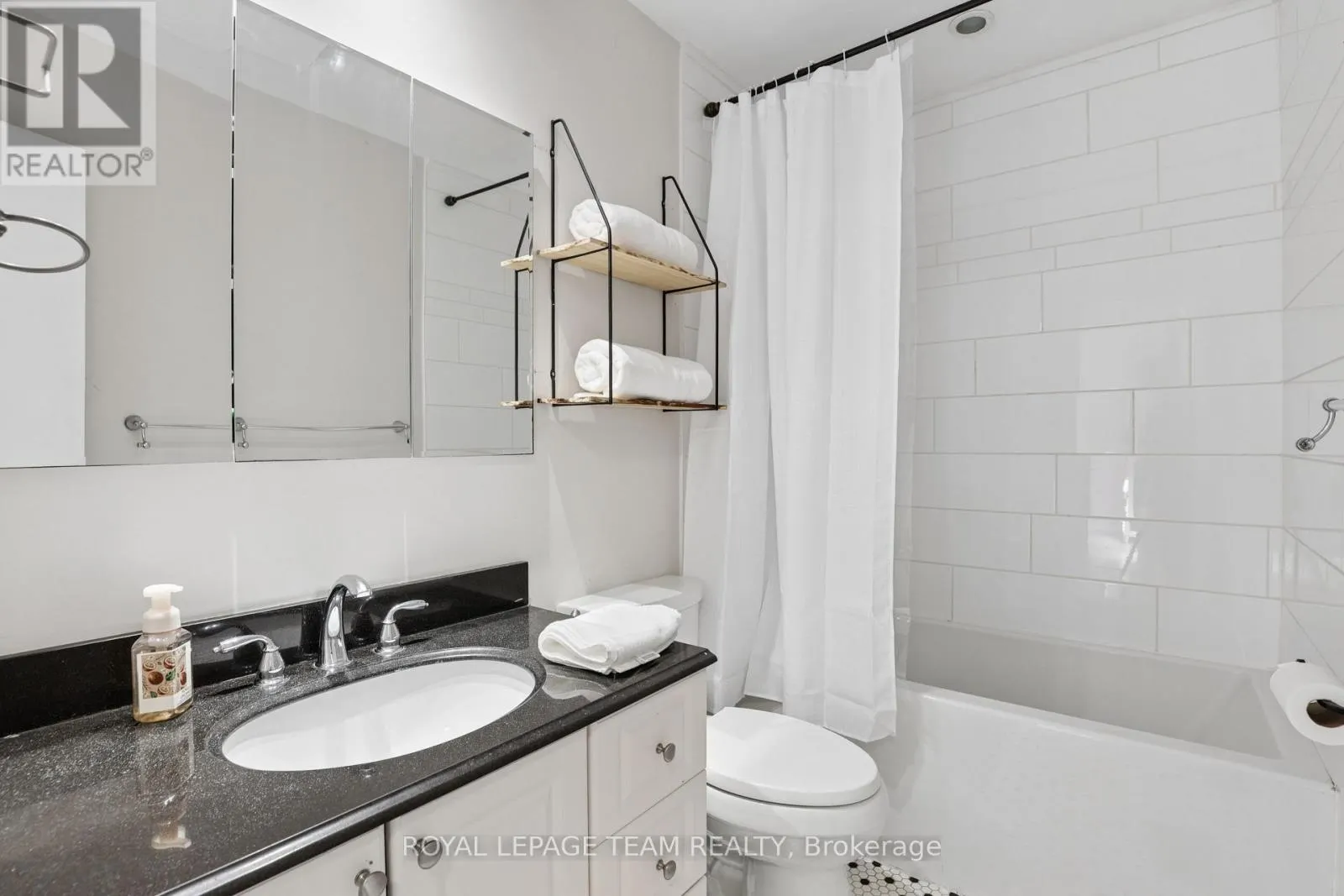 1133 ST EMMANUEL TERRACE