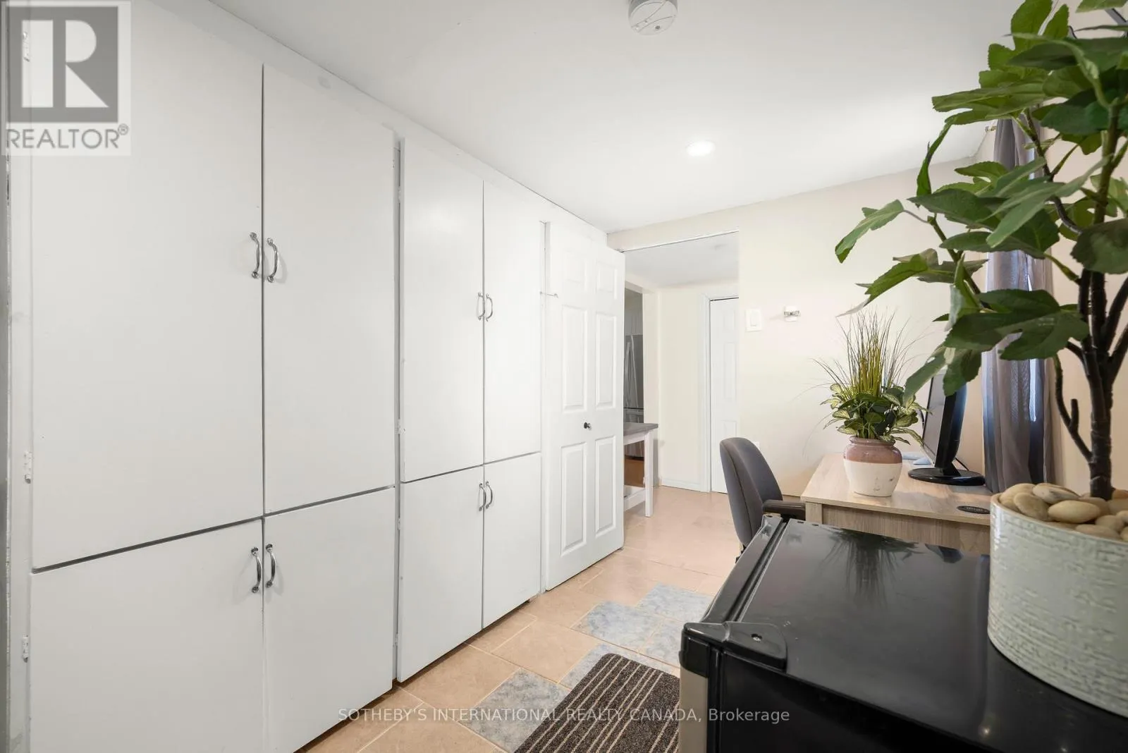 42 PAVILLION ROAD