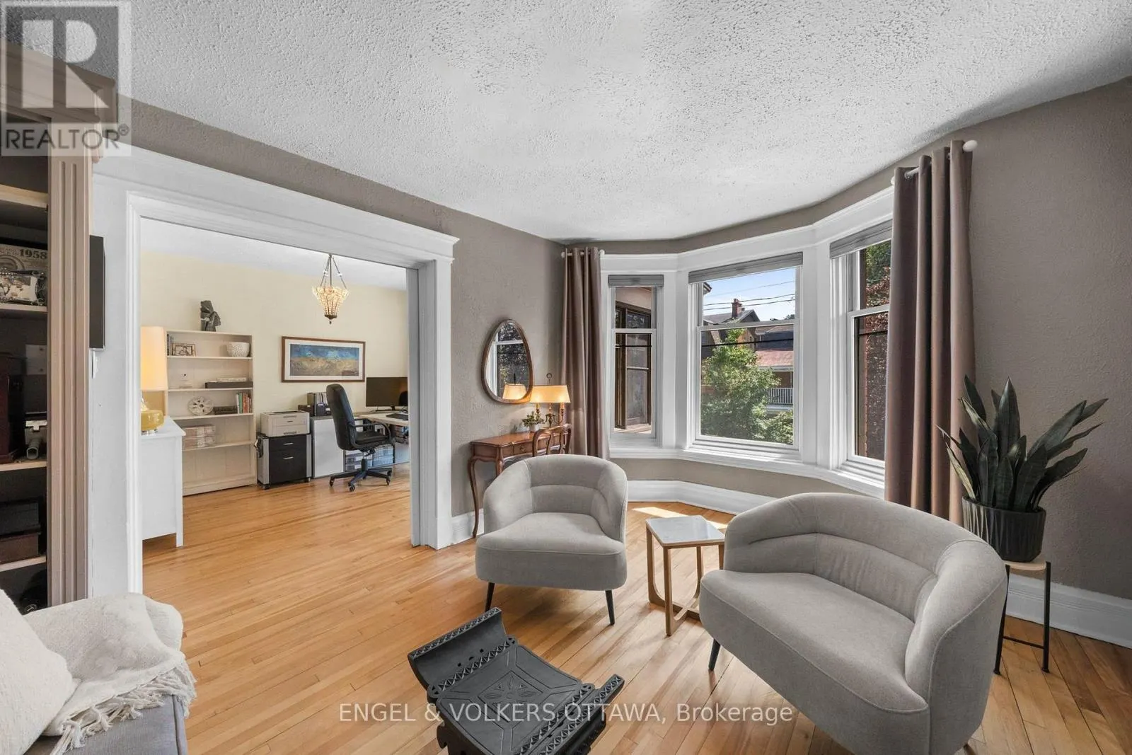 17 OAKLAND AVENUE