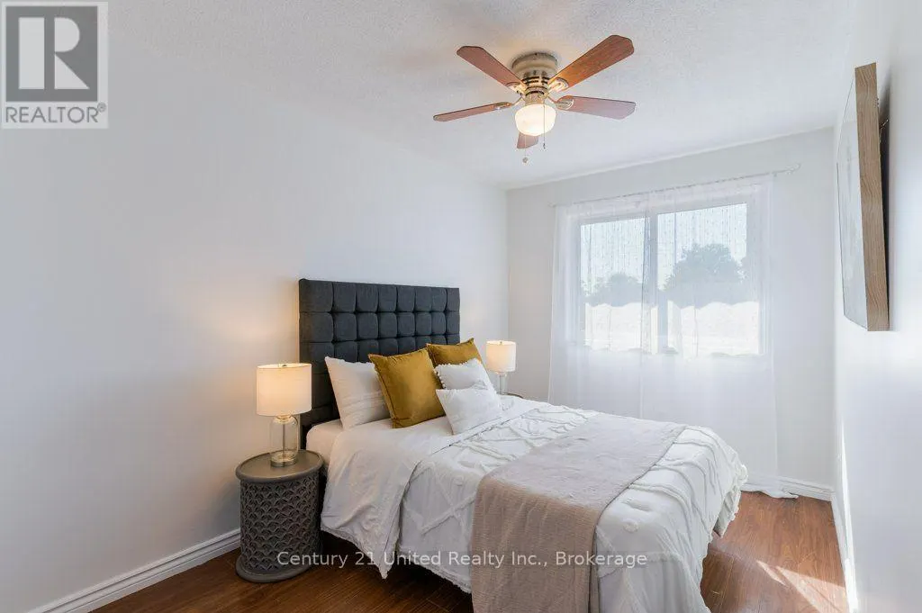 302 - 136 WARE STREET #302