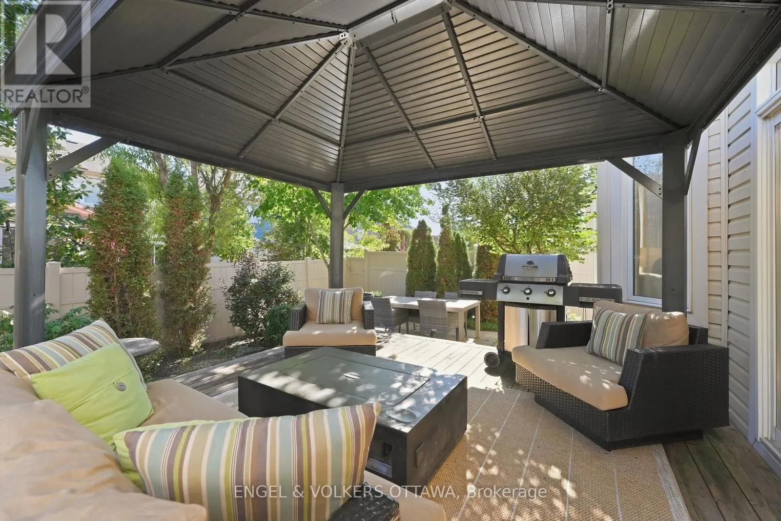 3534 CAMBRIAN ROAD