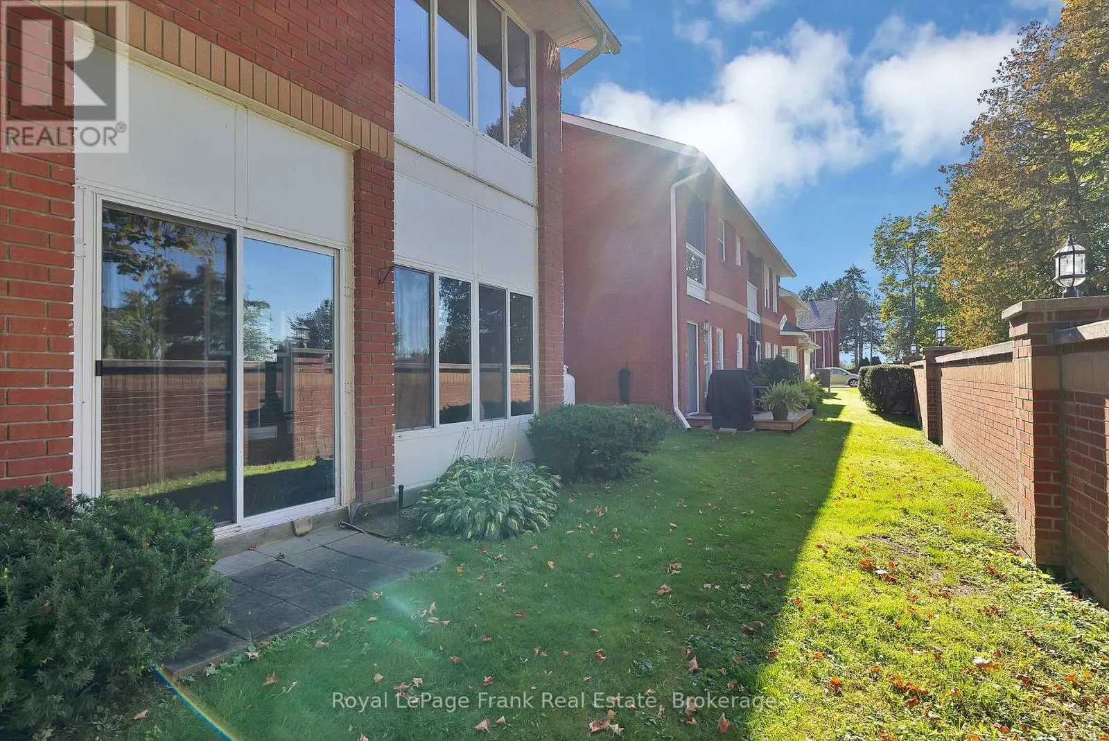 301 - 1 SHERWOOD STREET #301