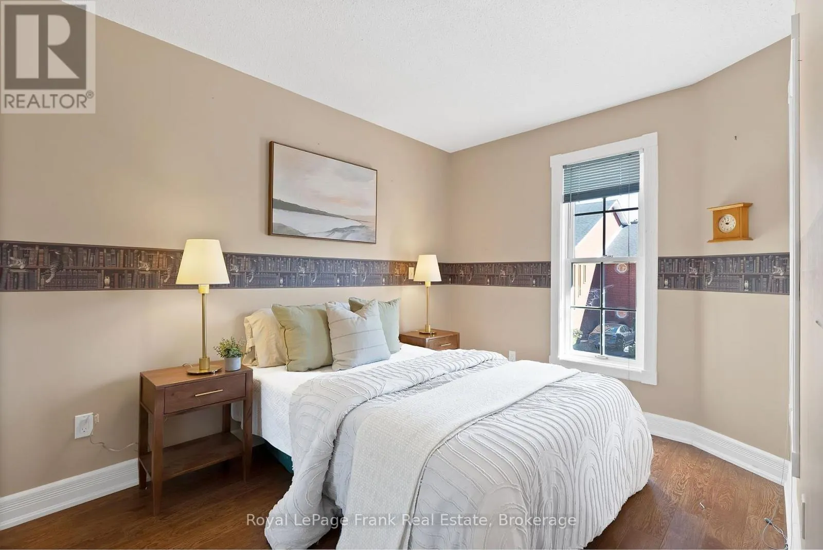 301 - 1 SHERWOOD STREET #301