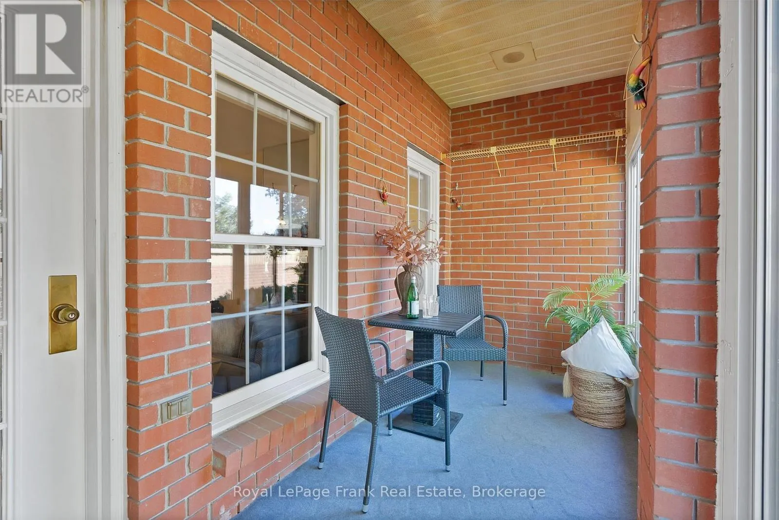 301 - 1 SHERWOOD STREET #301