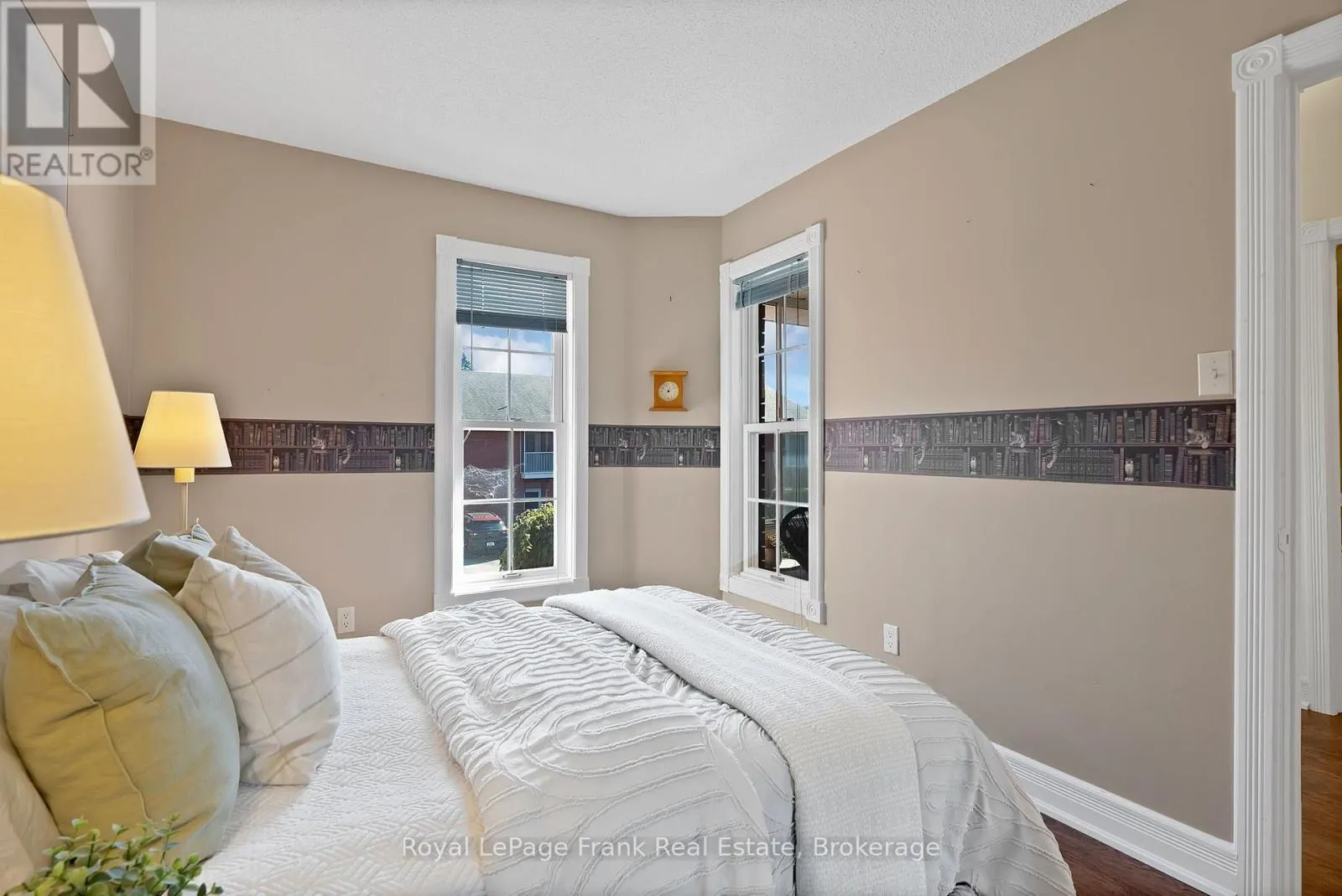 301 - 1 SHERWOOD STREET #301