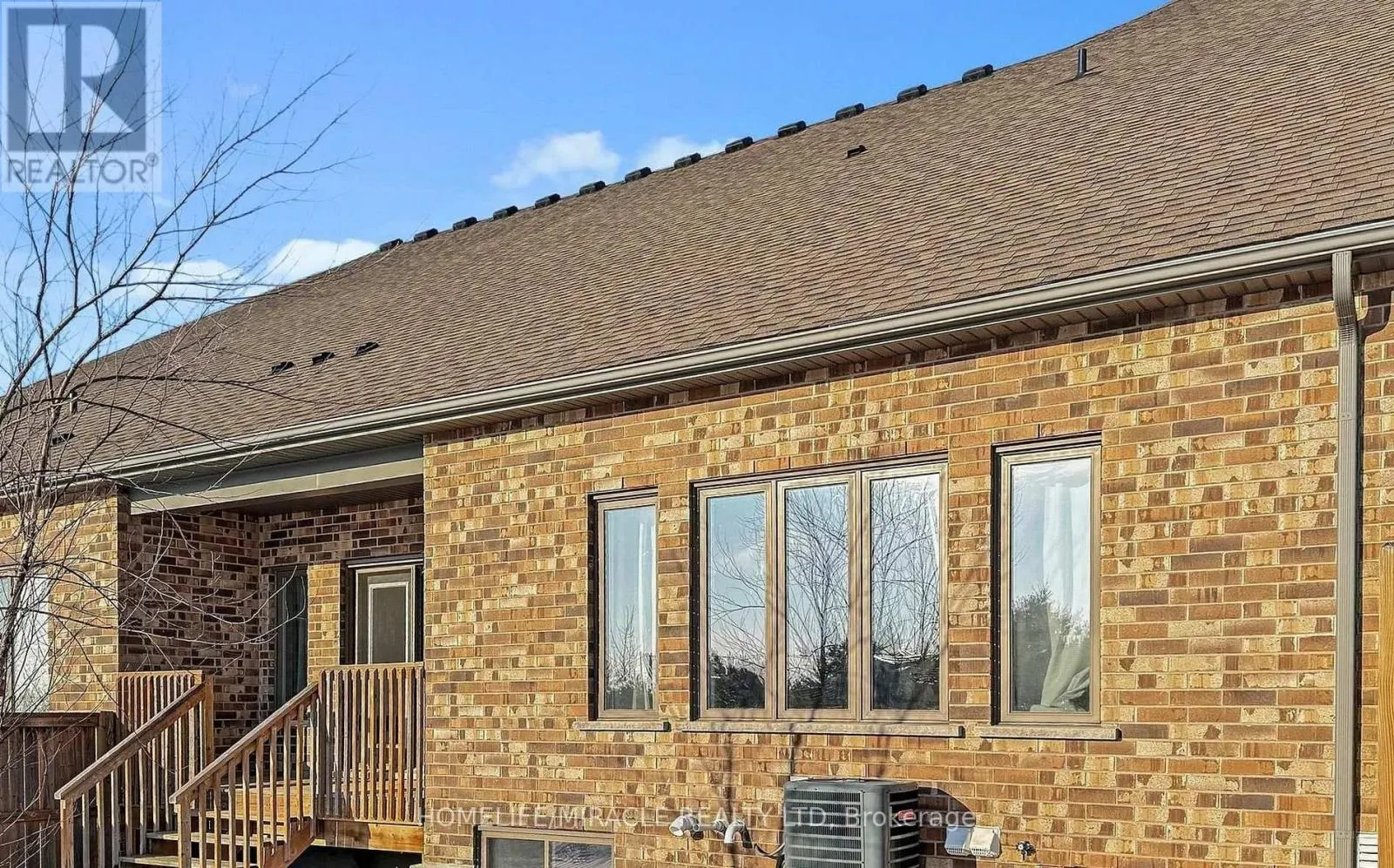 3 - 39 KAY CRESCENT