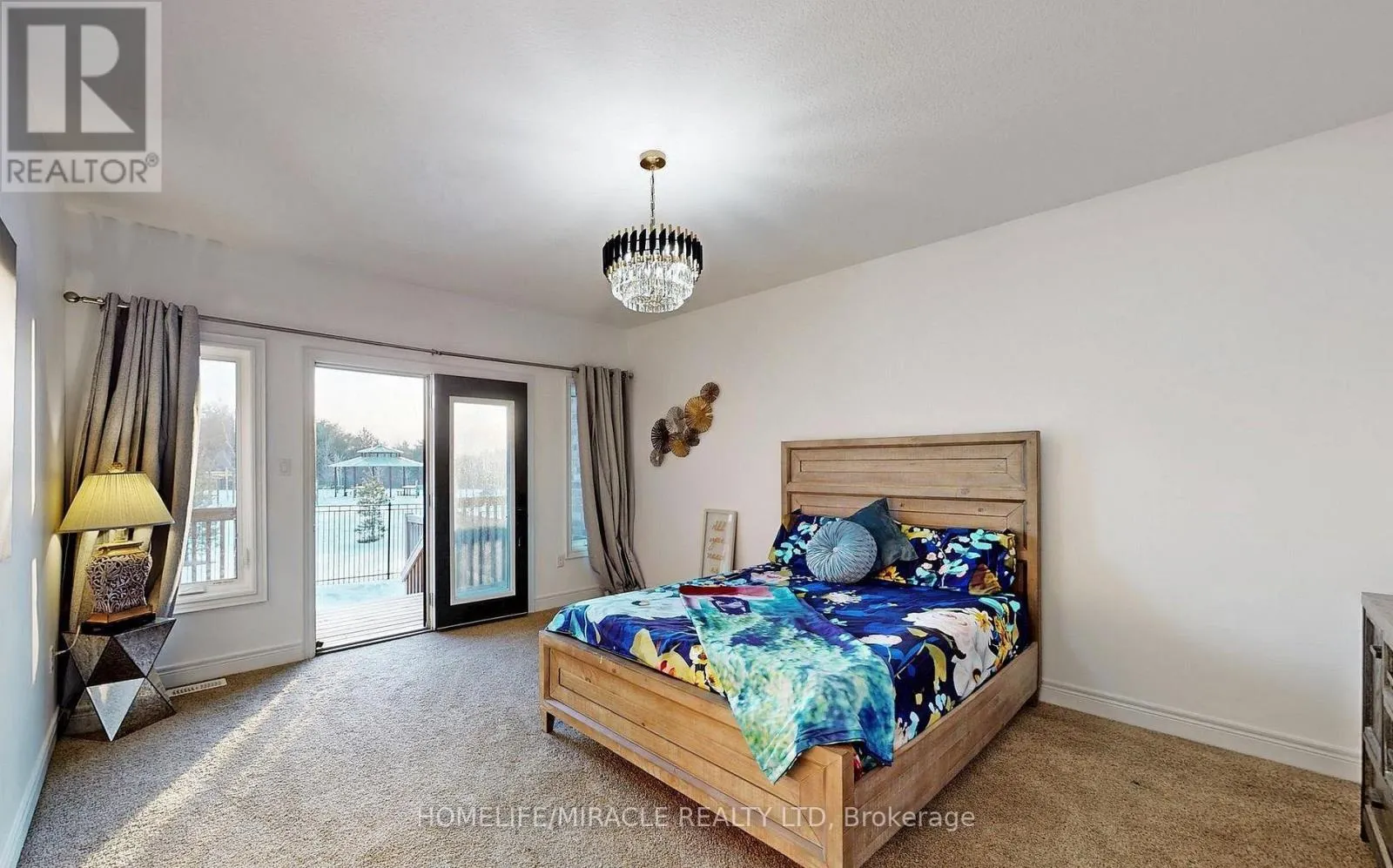 3 - 39 KAY CRESCENT