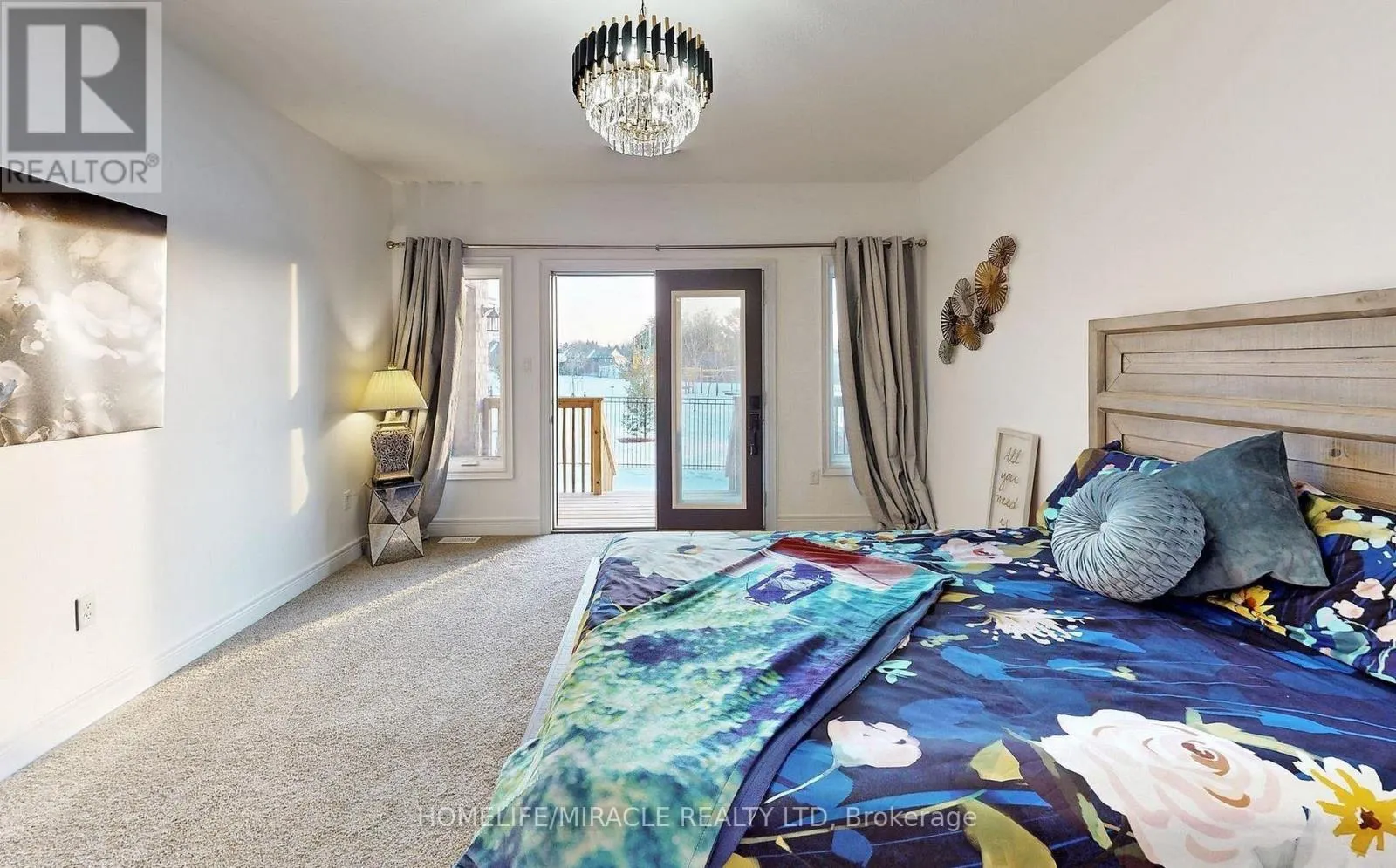 3 - 39 KAY CRESCENT