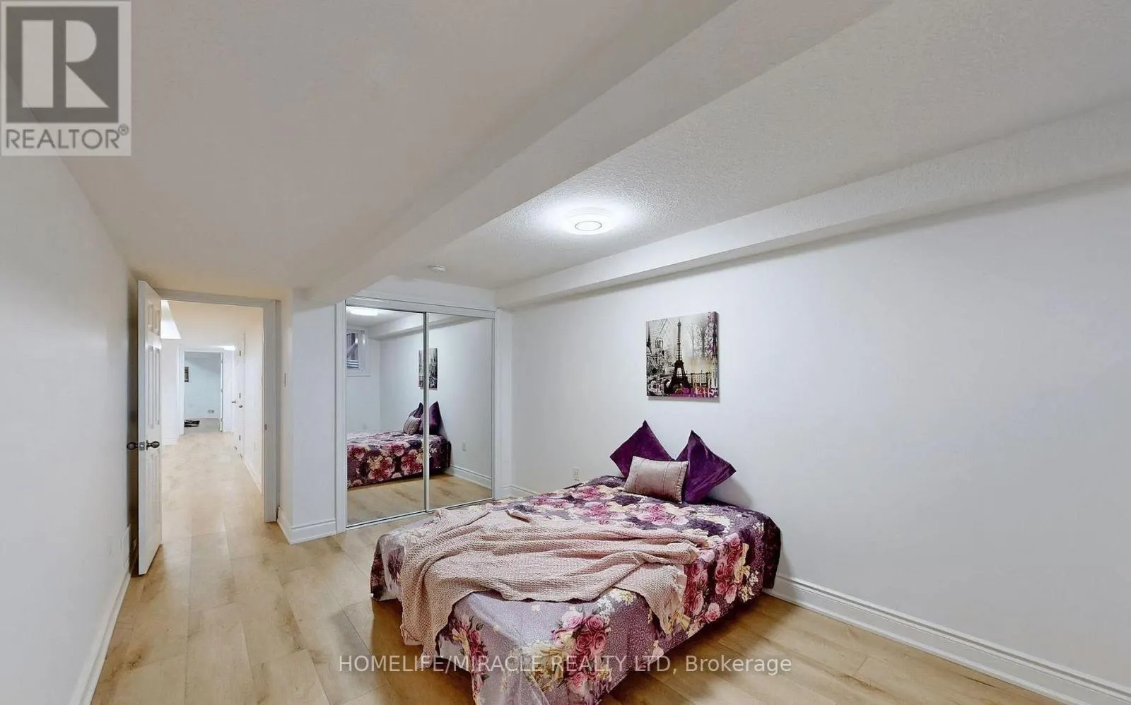 3 - 39 KAY CRESCENT