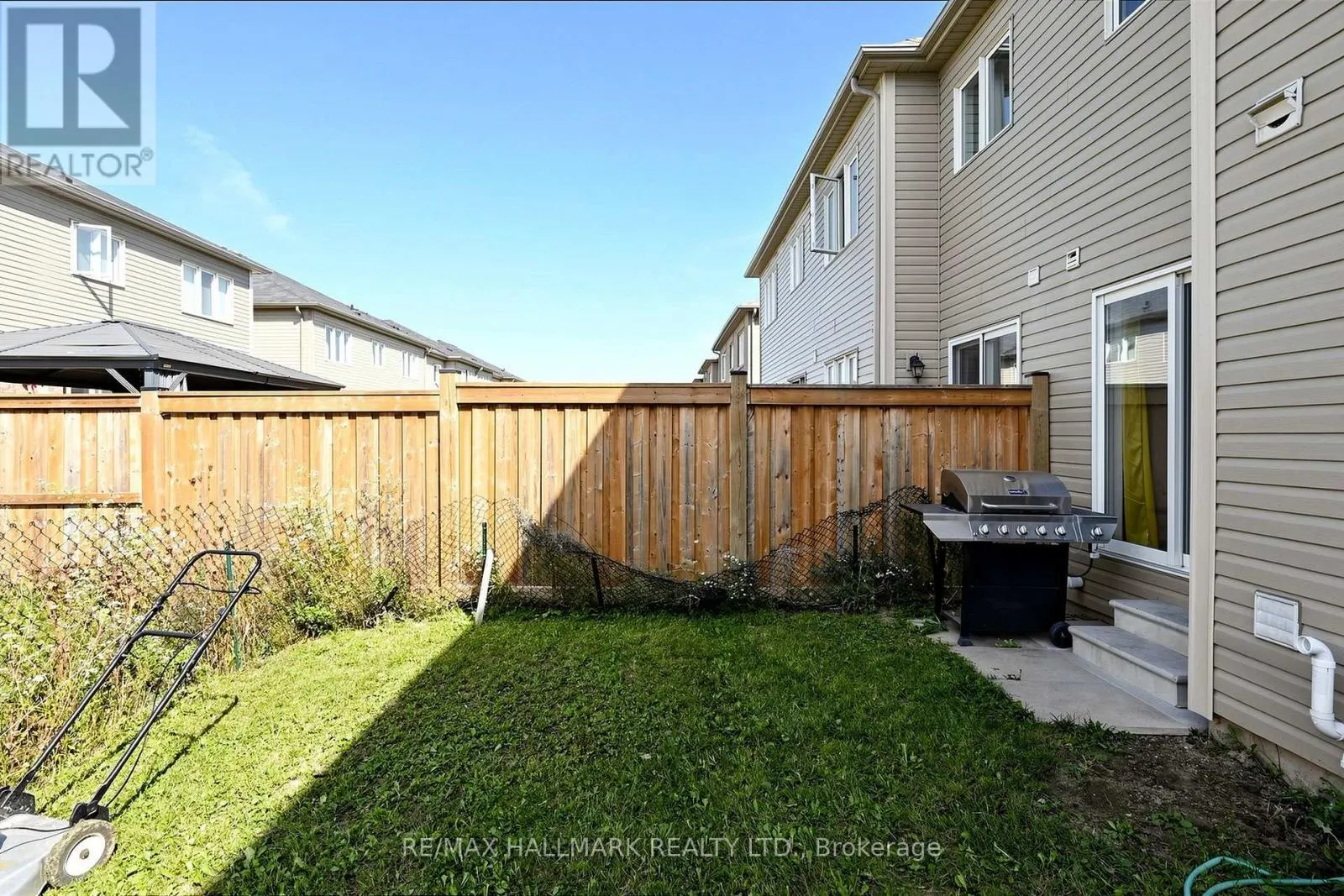 72 MUNRO CIRCLE