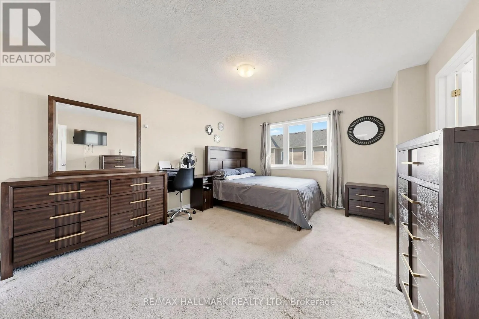 72 MUNRO CIRCLE