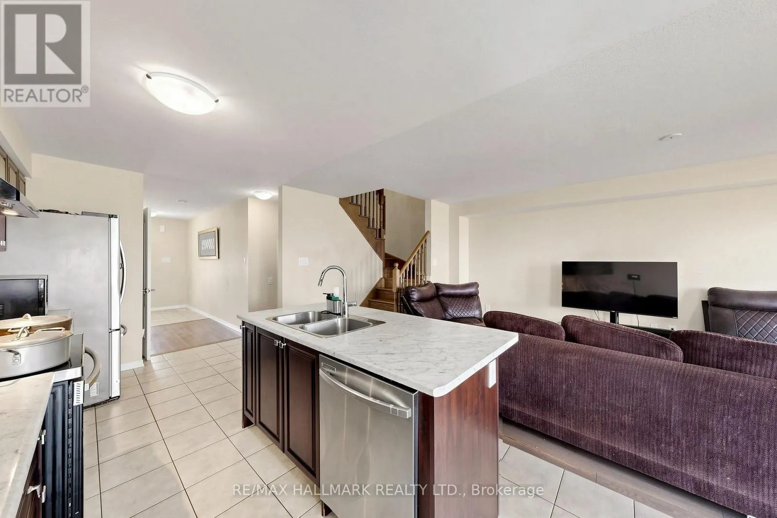 72 MUNRO CIRCLE