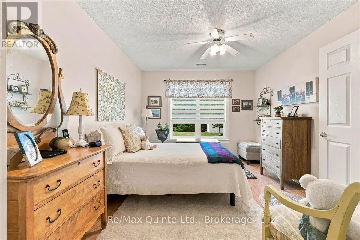 14 - 15 ALDERSGATE DRIVE #14