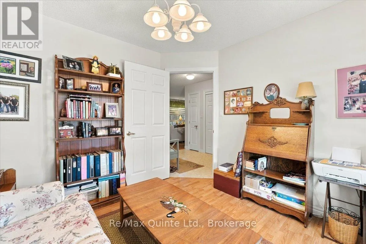 14 - 15 ALDERSGATE DRIVE #14